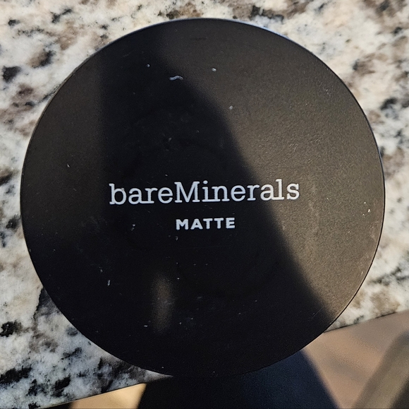 bareMinerals Matte Foundation Light Beige - Picture 1 of 2